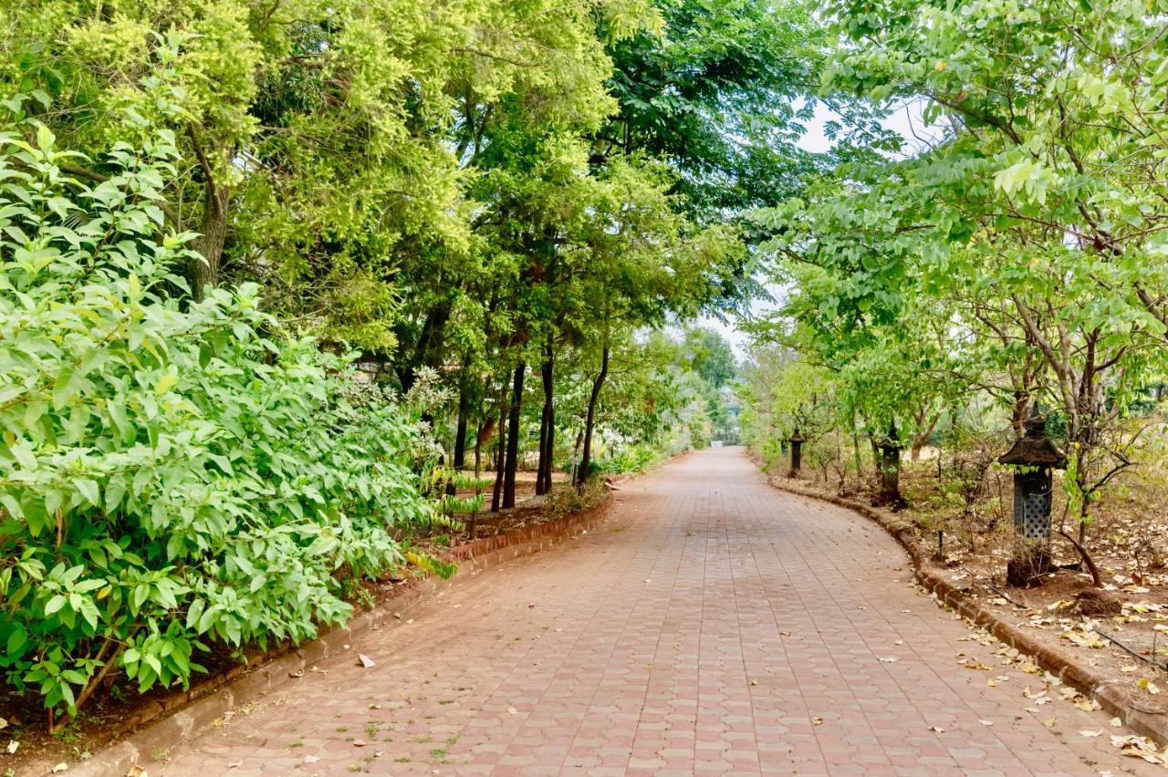 Saffronstays Boulevard Rockhouse - Pool Villa With Amazing Nature Views Lonavala Exterior foto